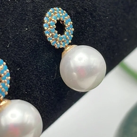 White Pearl with turquoise Diamonds Golden Plated in 18K Gold Earring Butterfly - Picture 7 of 8